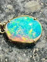 Load image into Gallery viewer, 18 ct gold handmade 2 sided crystal opal
