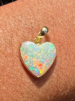 Load image into Gallery viewer, Handmade 18 ct gold hart shaped opal pendant
