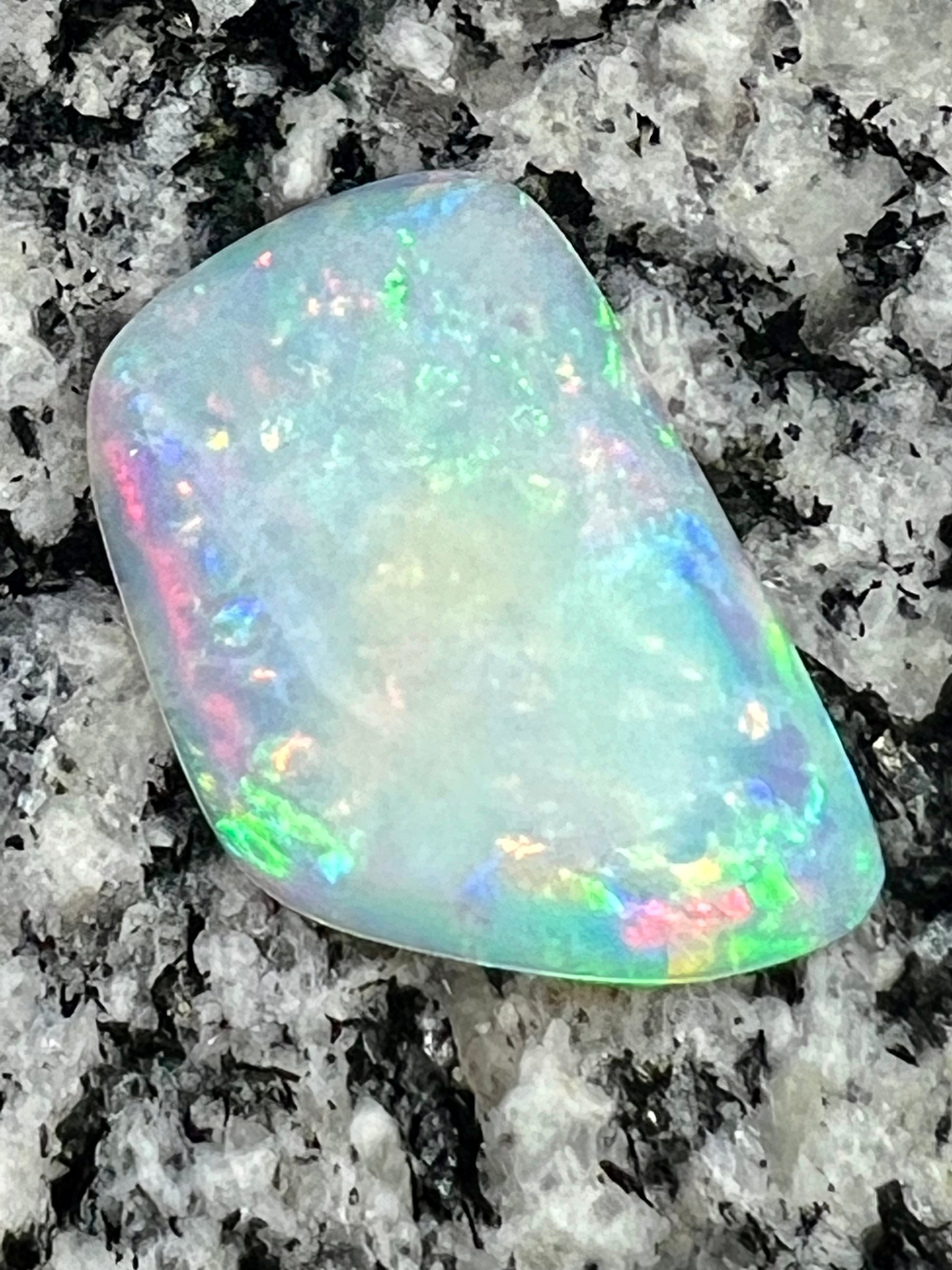 7,09 ct multi patern very 3 d opal