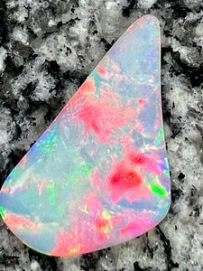 11,68ct extreem bright directional opal