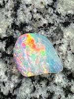 Load image into Gallery viewer, 4,96 ct 2-sided fully saturated crystal opal
