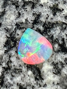 1,16 ct extreem bright 2- sided Crystal opal