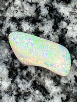 Load image into Gallery viewer, 7,6 ct 2-sided fully saturated non directional opal
