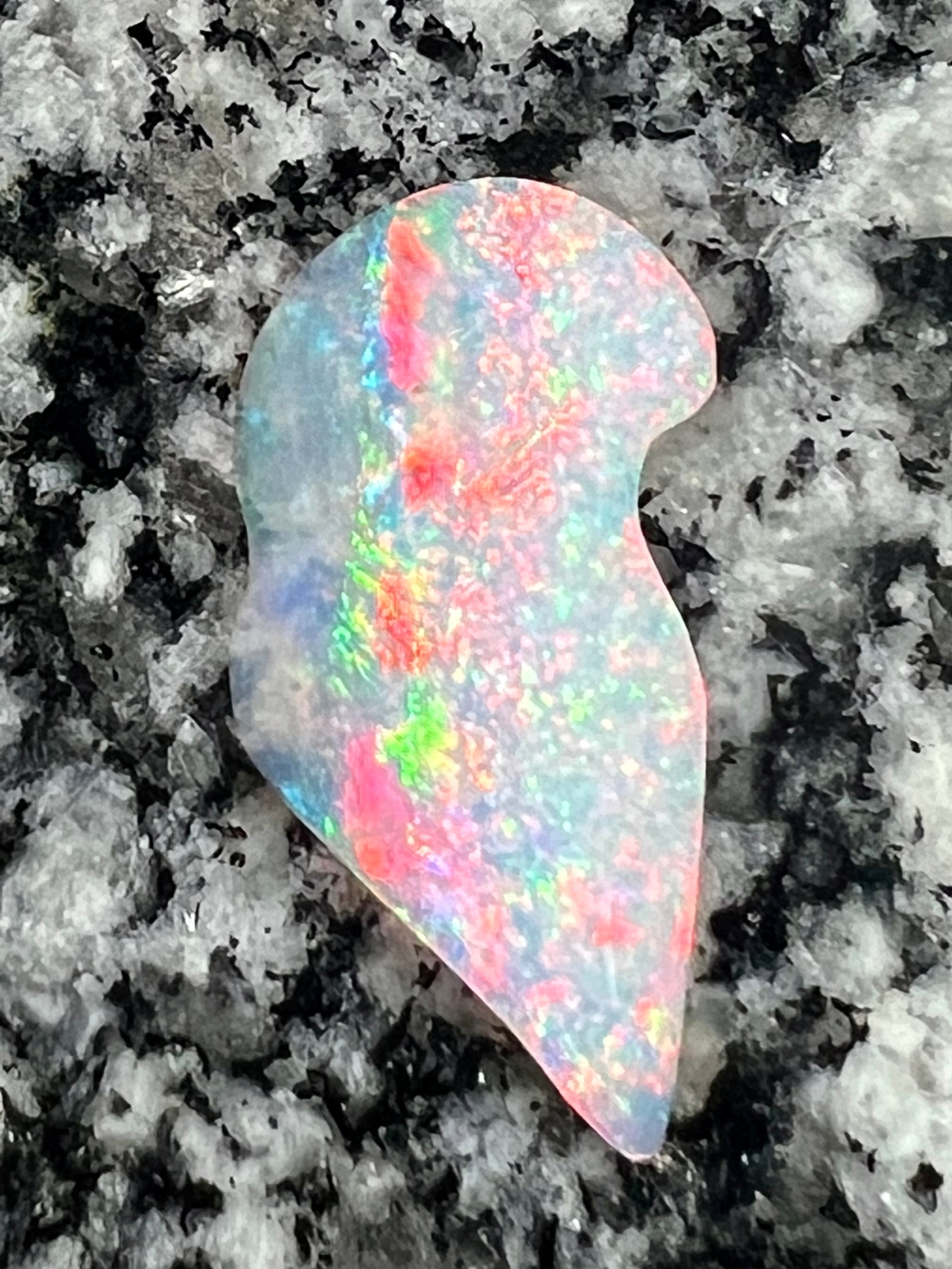 6,84 2-sided fully saturated multi color Crystal opal