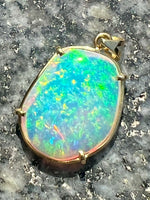 Load image into Gallery viewer, 18 ct gold handmade 2 sided crystal opal
