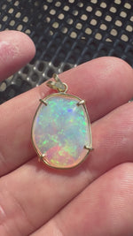 Load and play video in Gallery viewer, 18 ct gold handmade 2 sided crystal opal
