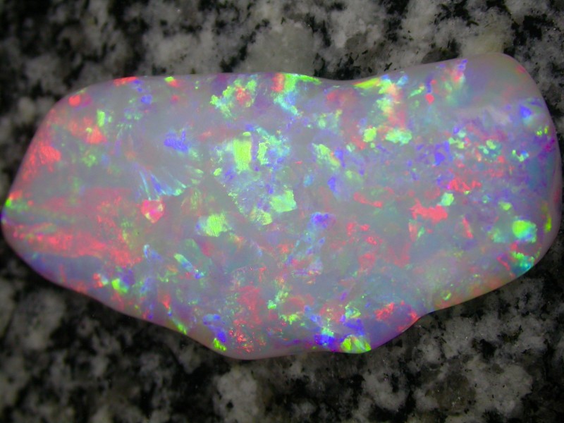 129ct BRAZILIAN OPAL #O1