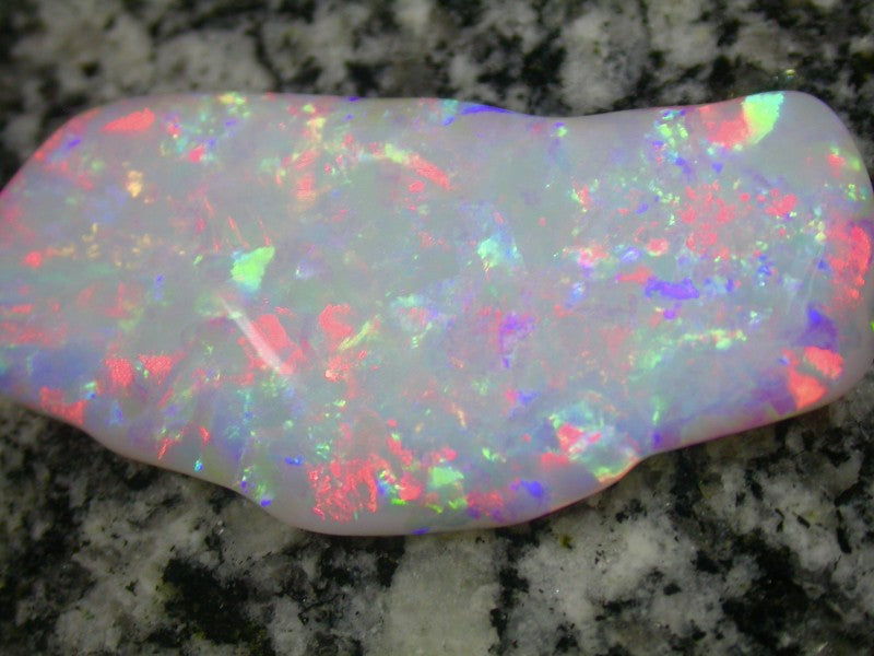 129ct BRAZILIAN OPAL #O1