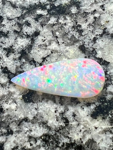 6,26 ct fully saturated teardrop opal