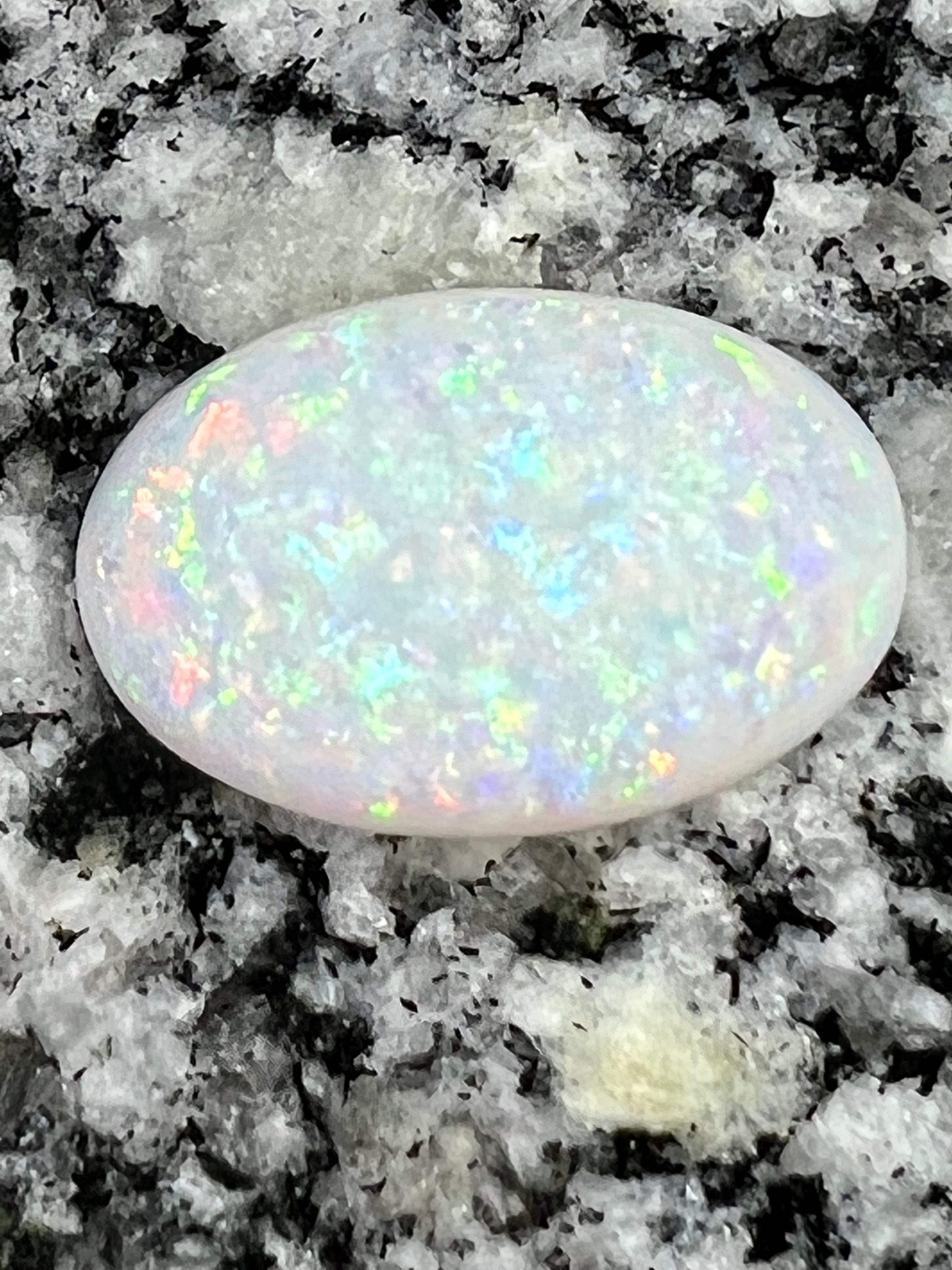 12,47 fully saturated bigg oval opal