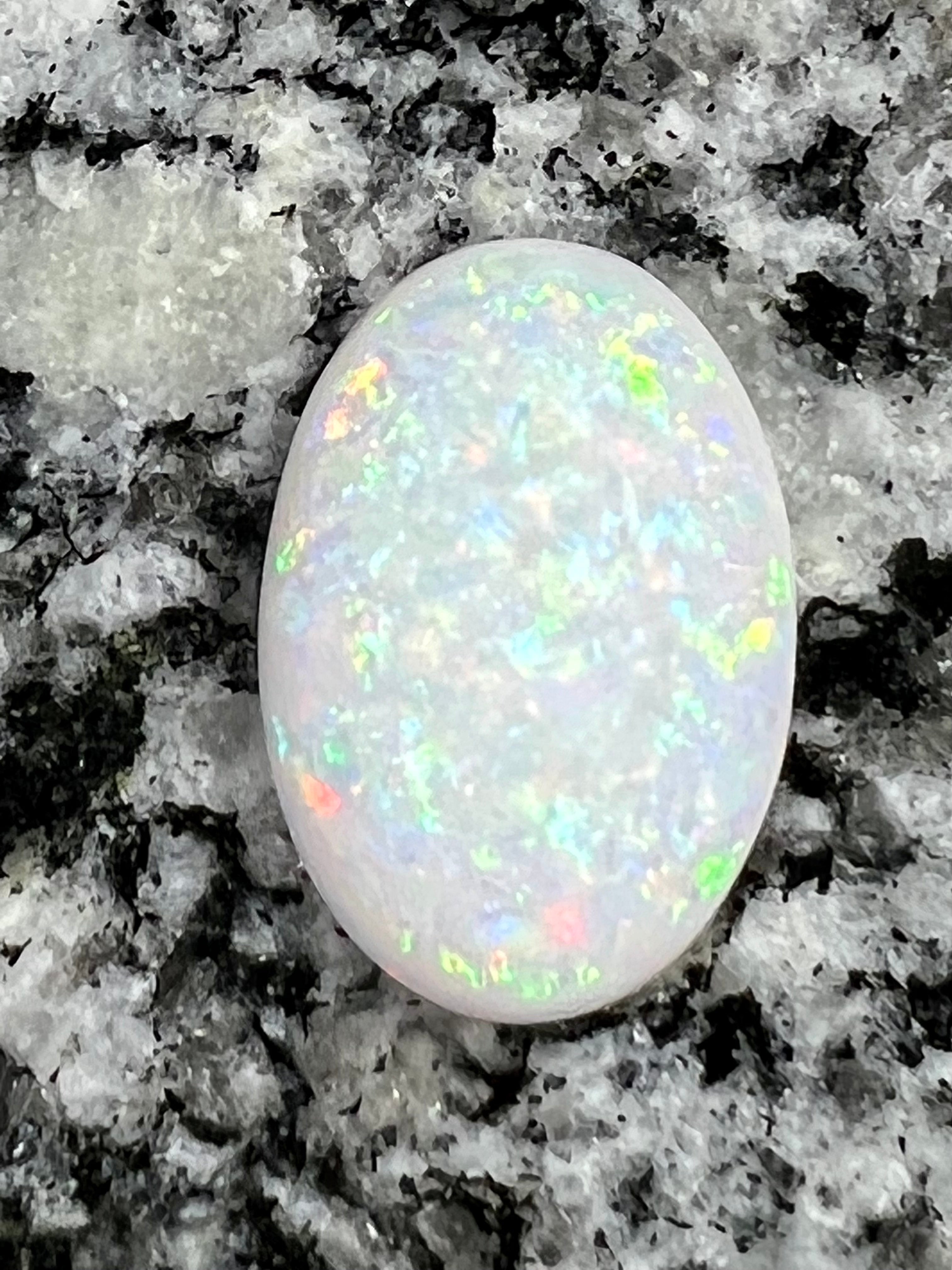 12,47 fully saturated bigg oval opal