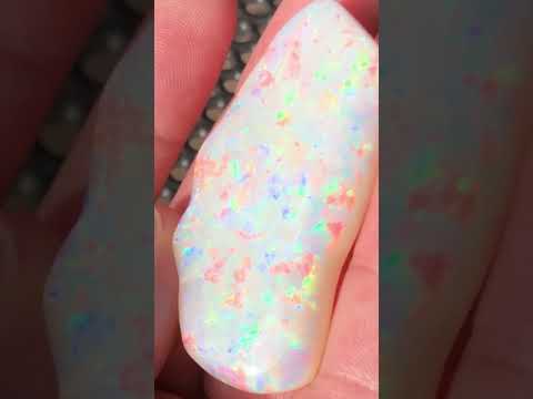 129ct BRAZILIAN OPAL #O1