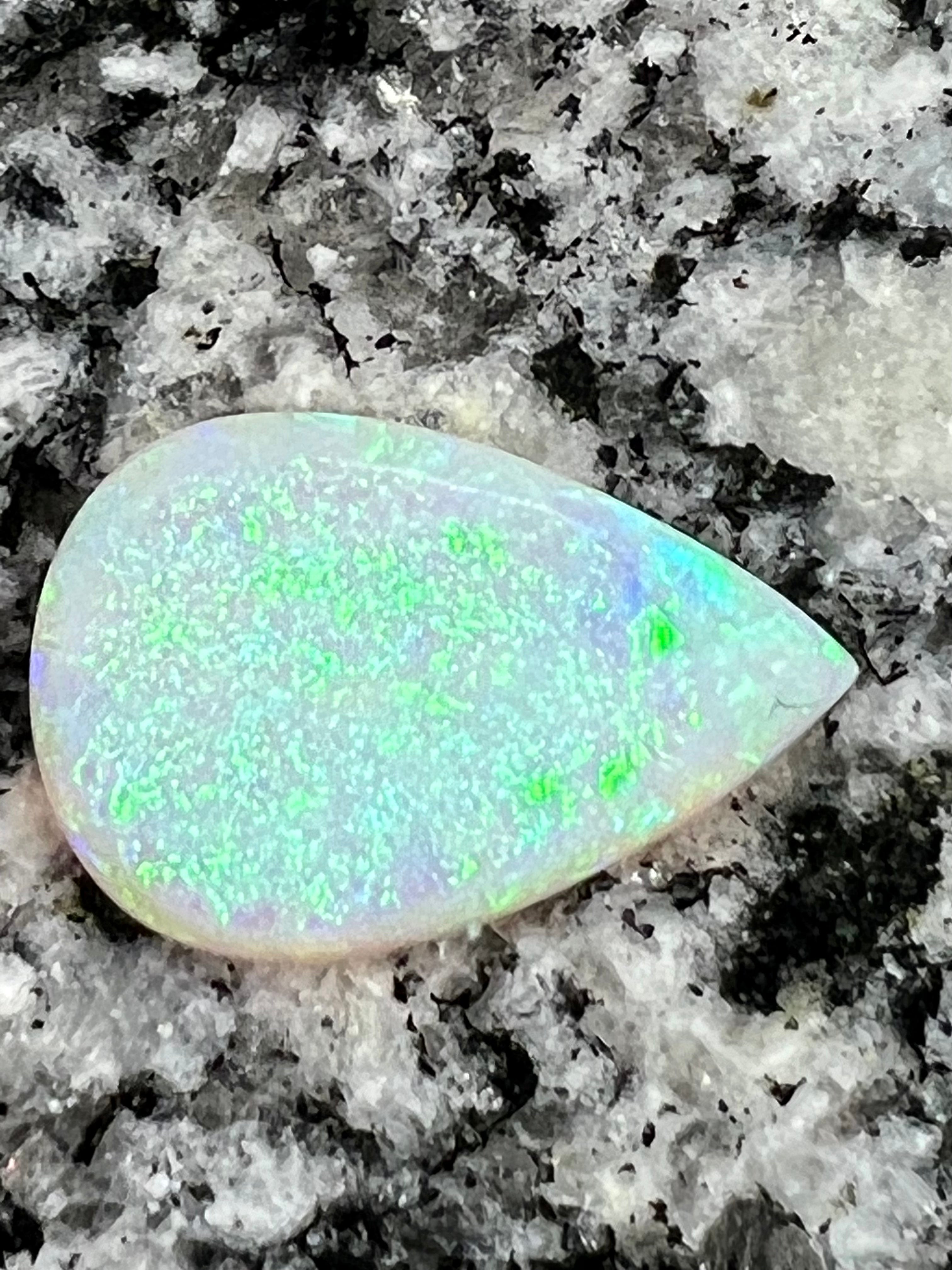 10,8 fully saturated teardrop opal