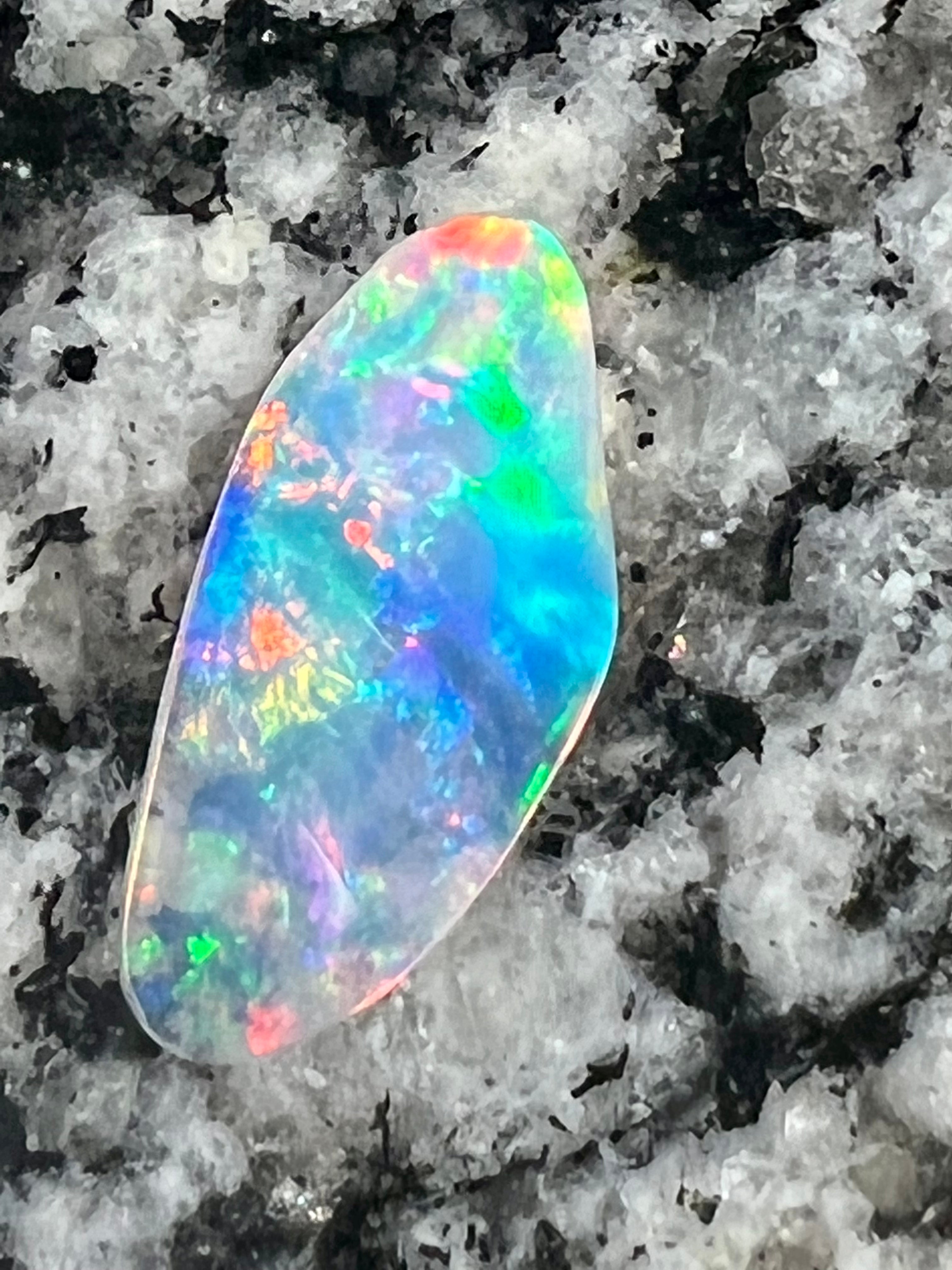 2,5 extreem bright crystal opal