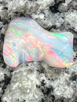 Load image into Gallery viewer, 8,45ct carved double sided stripe patern opal
