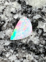 Load image into Gallery viewer, 2,99 ct extreem bright double sided rainbow color opal
