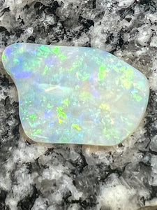 6,7 ct double sided Crystal freeform opal