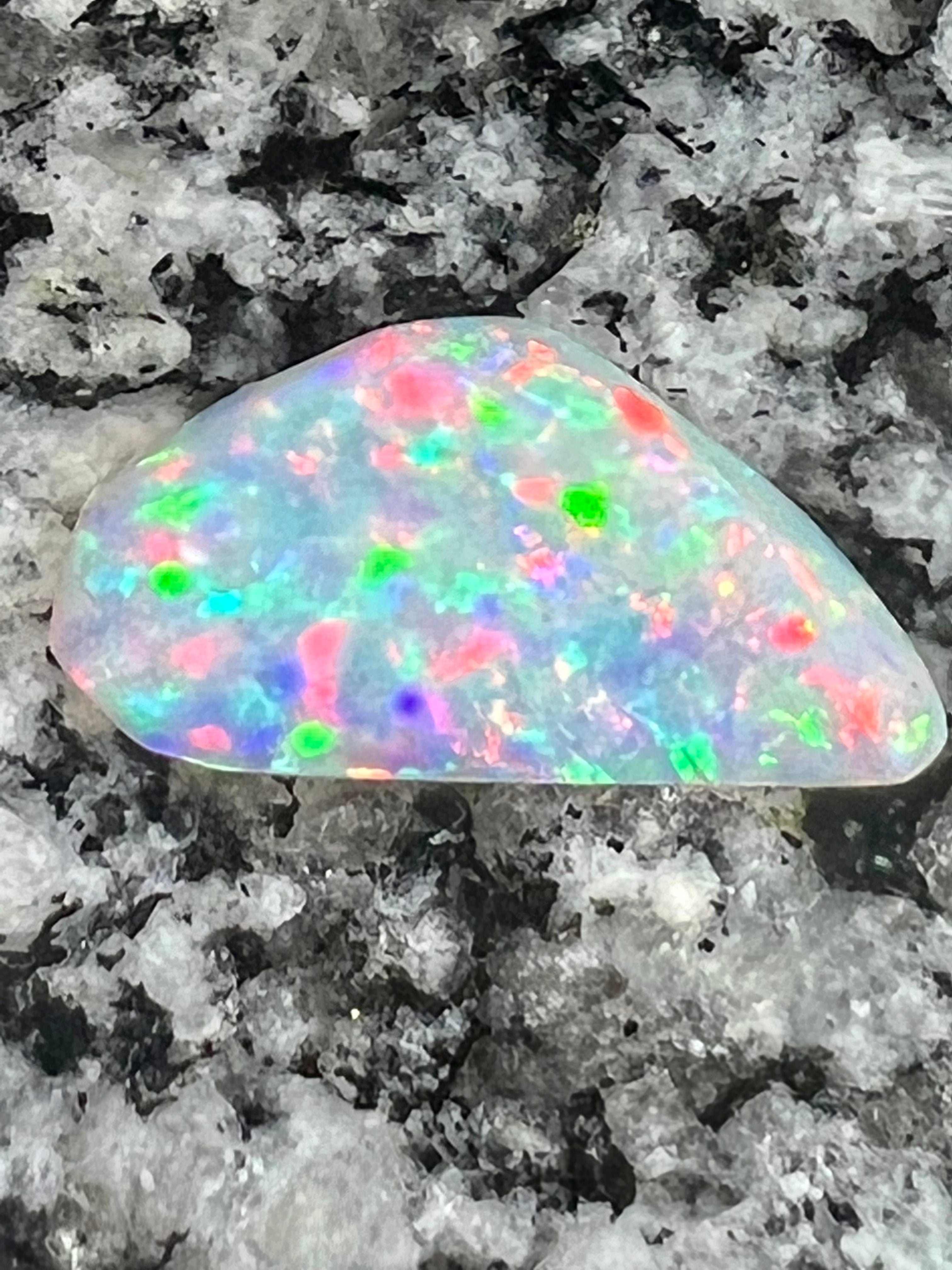 5 ct double sided floating block patern crystal opal