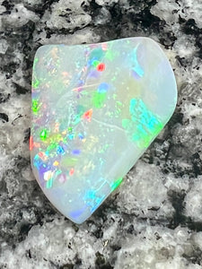 8,43ct multi colors 2 sided Freeform opal