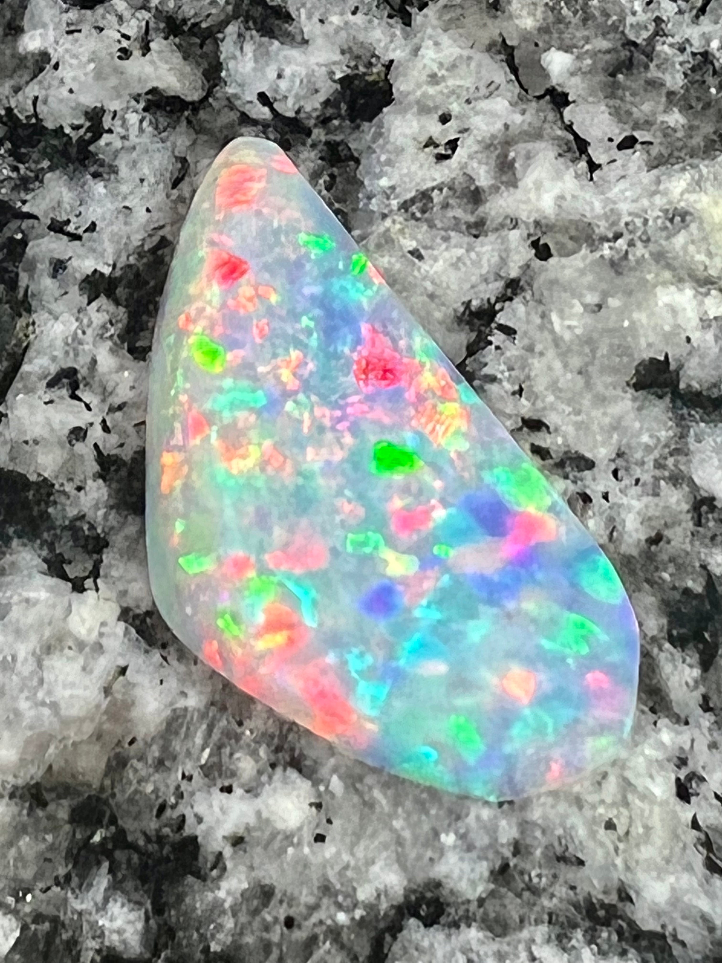 5 ct double sided floating block patern crystal opal