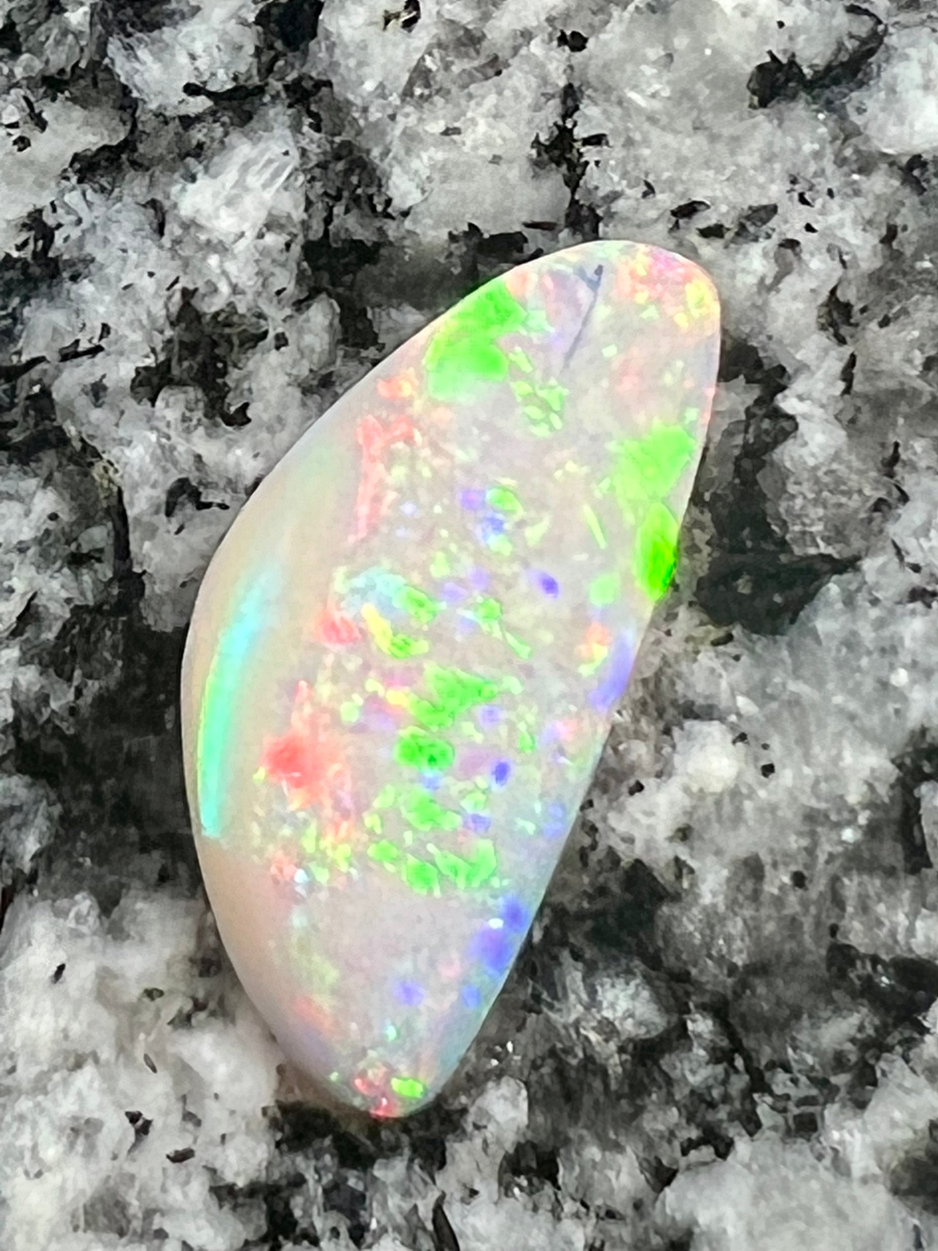 7,3 ct 2 sided multi patern rainbow colors opal