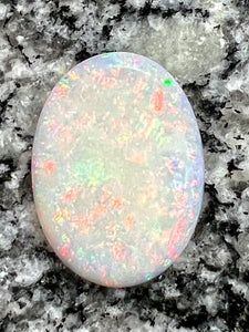 13,87ct fully saturated big oval opal