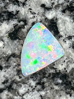 Load image into Gallery viewer, 2,71 ct fully saturated freeform opal
