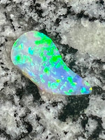 Load image into Gallery viewer, 6,37 ct 2 sided multi patern freeform opal
