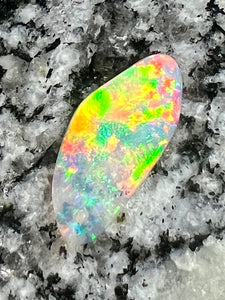 2,5 extreem bright crystal opal